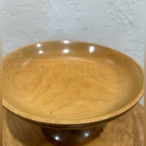 Vintage MCM Oregon Myrtle Wood‎ hand turned pedestal bowl